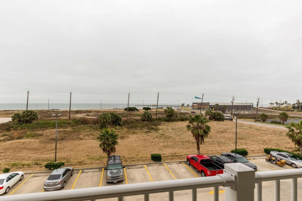 Comfort Suites Galveston Image 15