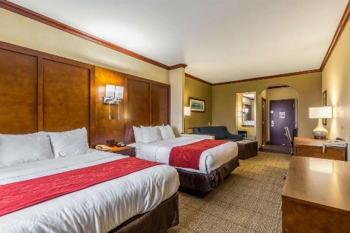 Comfort Suites Galveston image 16