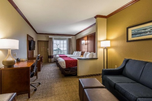 Comfort Suites Galveston image 17