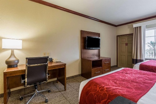 Comfort Suites Galveston image 18