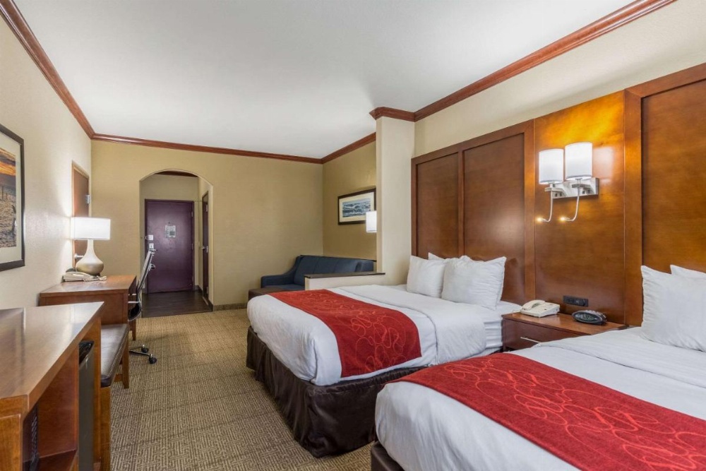 Comfort Suites Galveston Image 21
