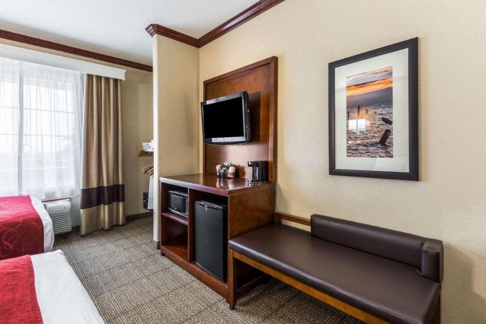 Comfort Suites Galveston Image 23
