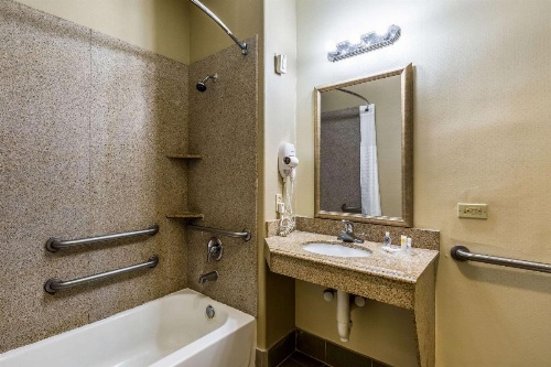 Comfort Suites Galveston image 24