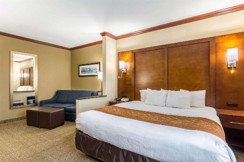 Comfort Suites Galveston image 26