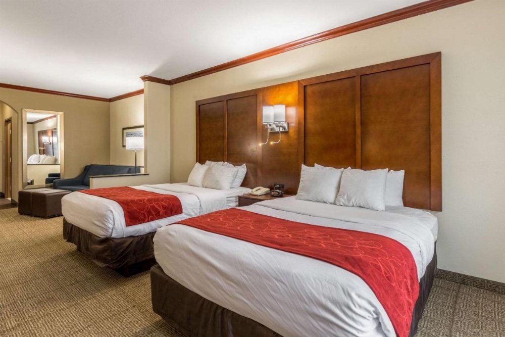 Comfort Suites Galveston Image 27