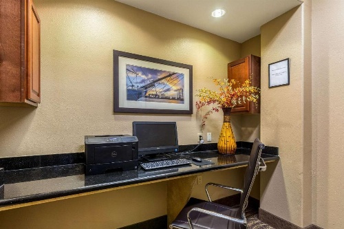 Comfort Suites Galveston image 35