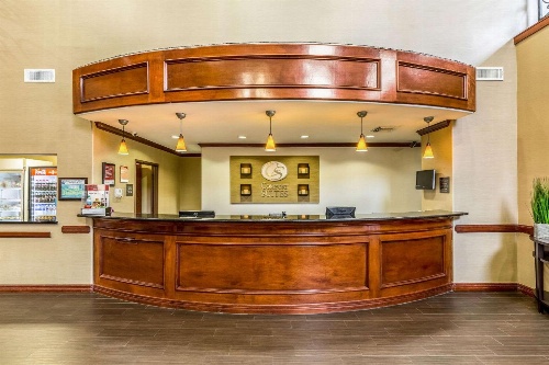 Comfort Suites Galveston image 4