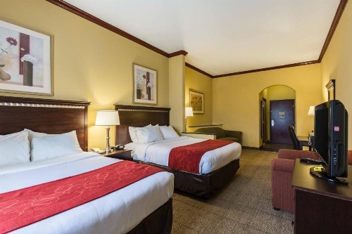 Comfort Suites Galveston image 47